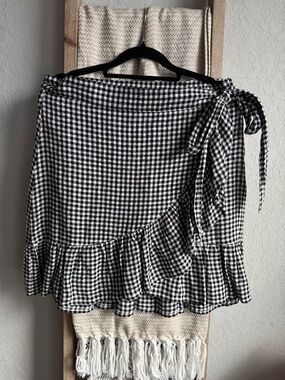 Rails Black and White Gingham Wrap Skirt with Ruffle